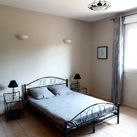 Salvaterra Quarto em Acomodações Particulares Sauveterre (Gard)